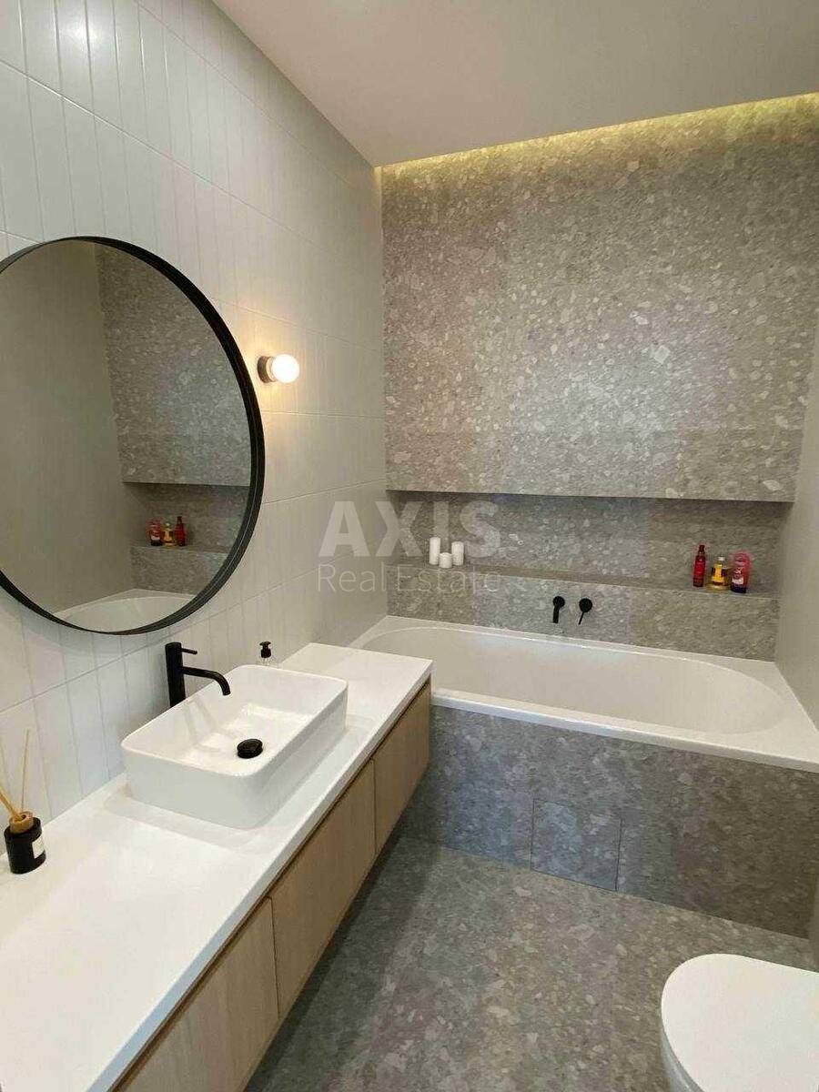 3k apartment vul. Mykil's'ko-Slobids'ka 3А8