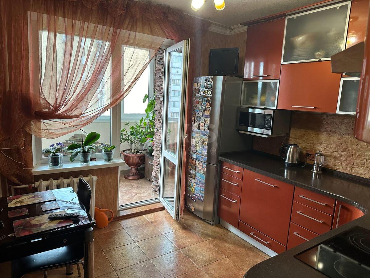 2к квартира бул. Дарницкий 102