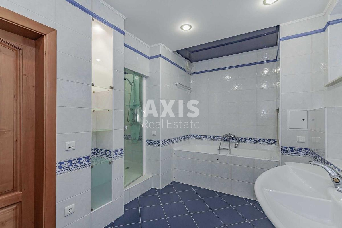 4k apartment vul. Mazepy Ivana 102