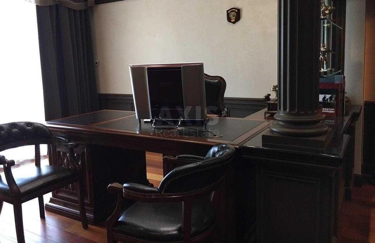 Office prov. Hrestovyj 2, 207m2568145