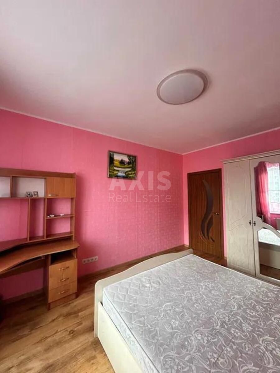 2к квартира ул. Данченко Сергея 32А568637
