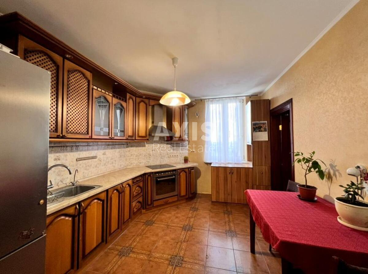 2к квартира ул. Кубанской Украины 31А593751