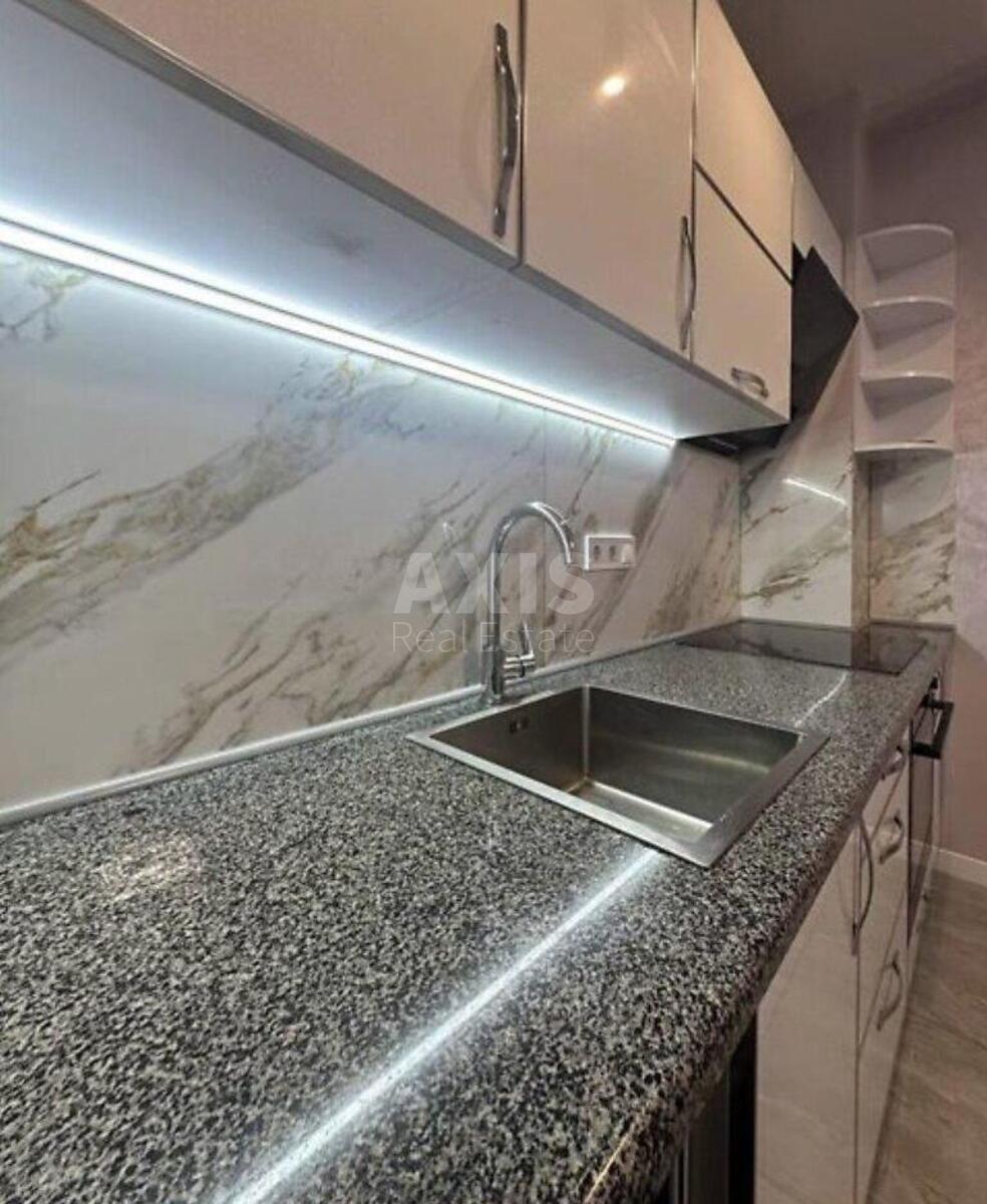 2к квартира ул. Михаила Максимовича 28Д0