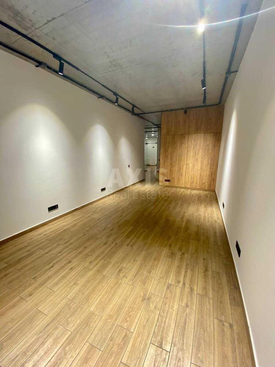 Office vul. Degtjarna 29, 85m26248411