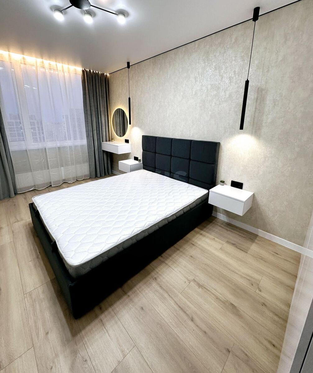 1k apartment vul. Rodyny Kristeriv 14536504