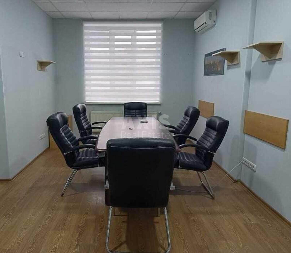 Office vul. Jevgena Konoval'cja 32Г, 177m2623263