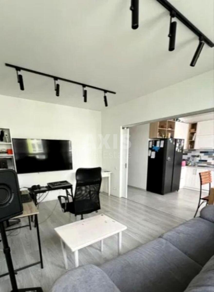 3k apartment pr-t Berestejskij 67616346