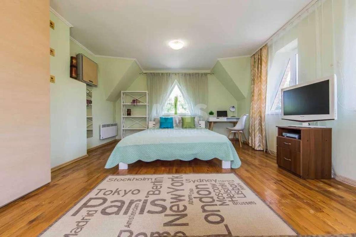 House vul. Sadova 136-a, 55m2, Kyiv city