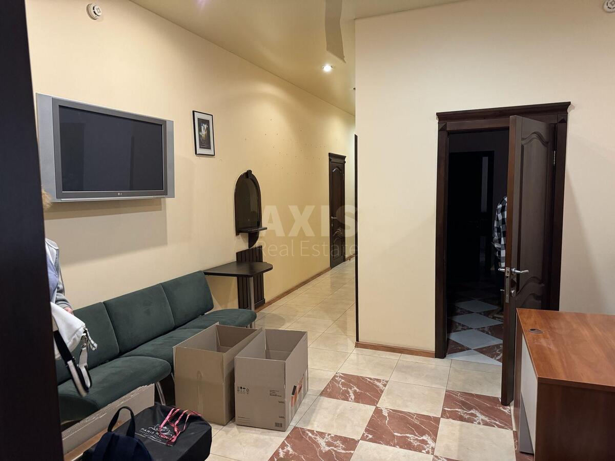 Office vul. Dilova 6, 164m2575854