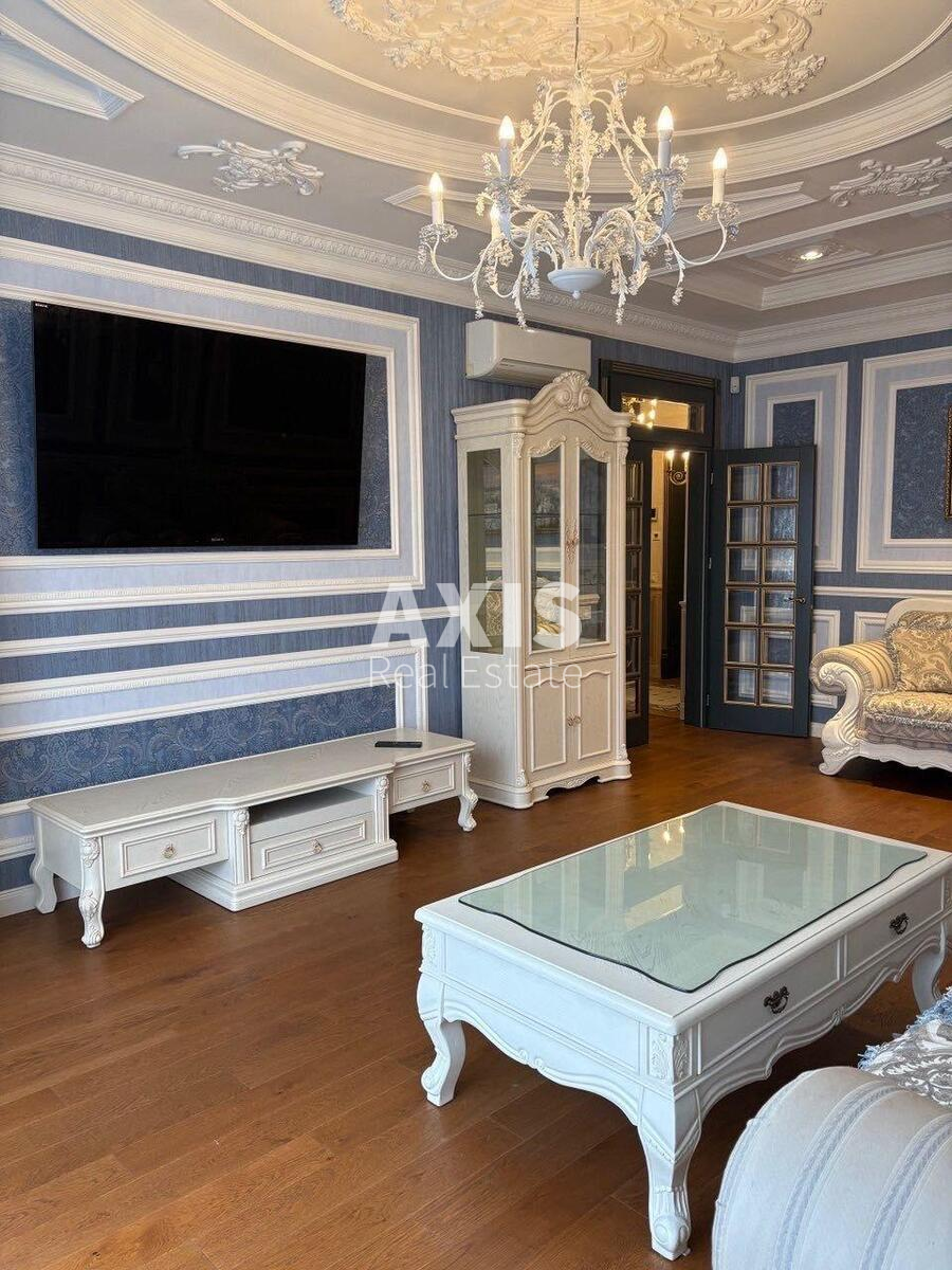 2k apartment vul. Antonovycha 1313