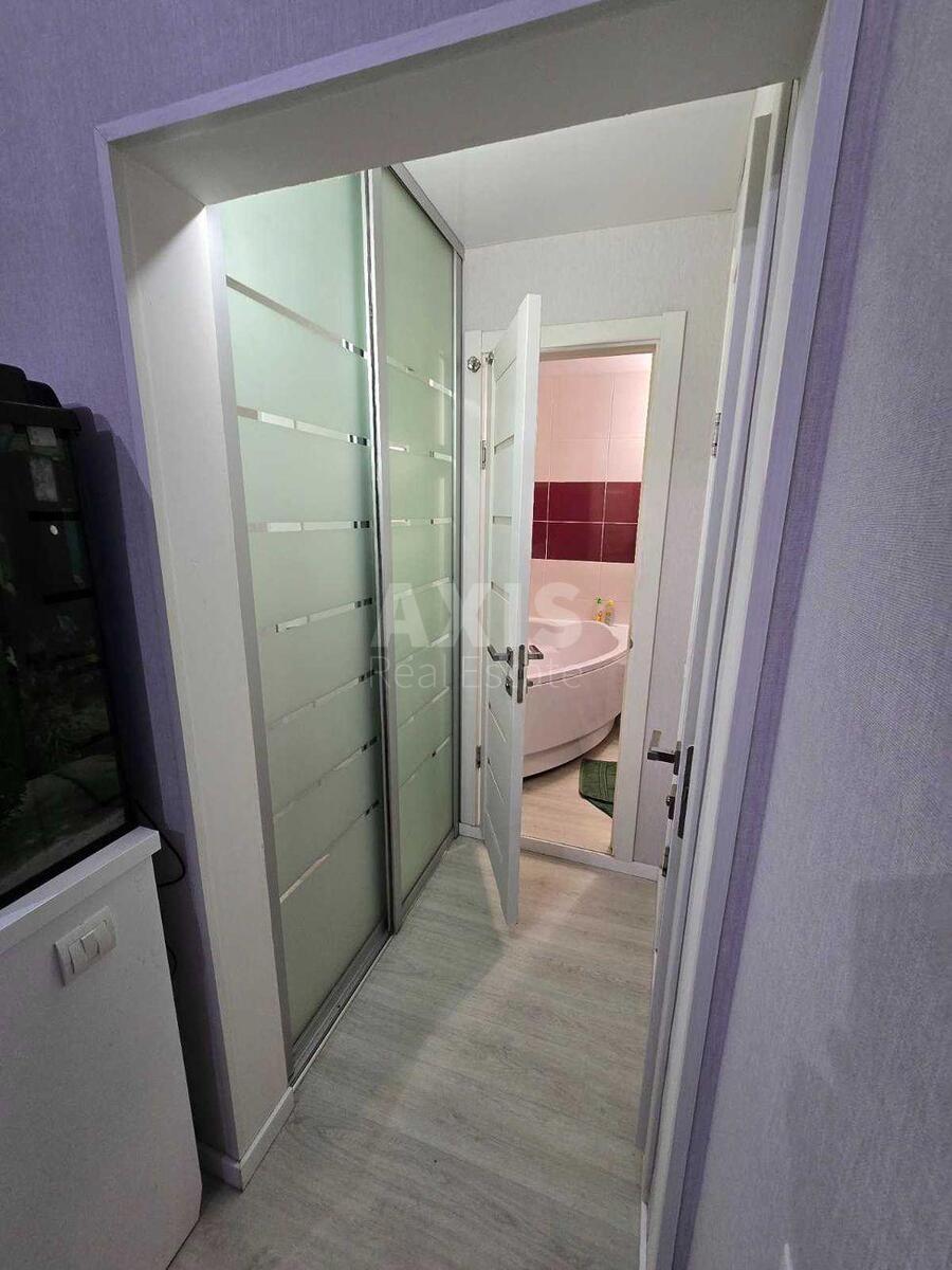 3к квартира ул. Заболотного Академика 1165850113