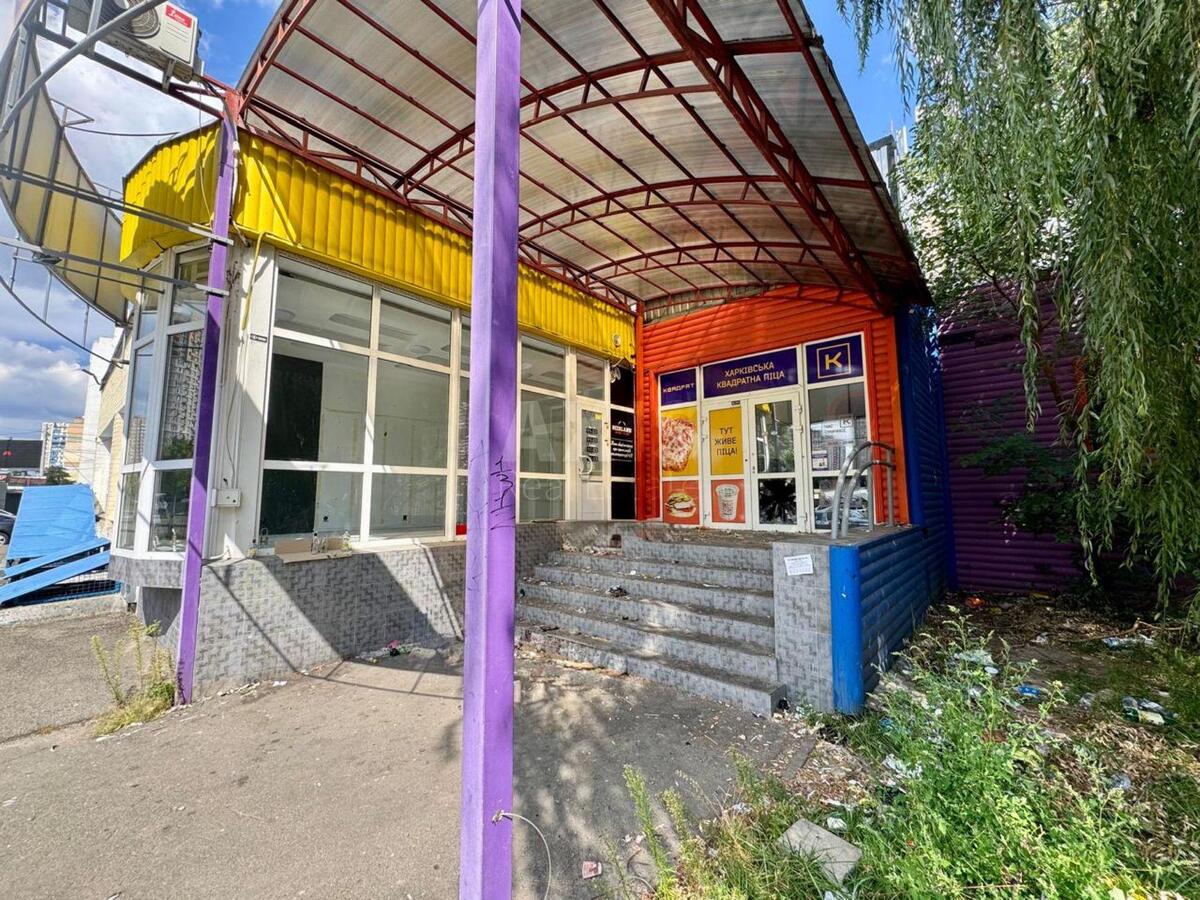 Trade object vul. Ahmatovoi' Anny 15/27, 214m2585770