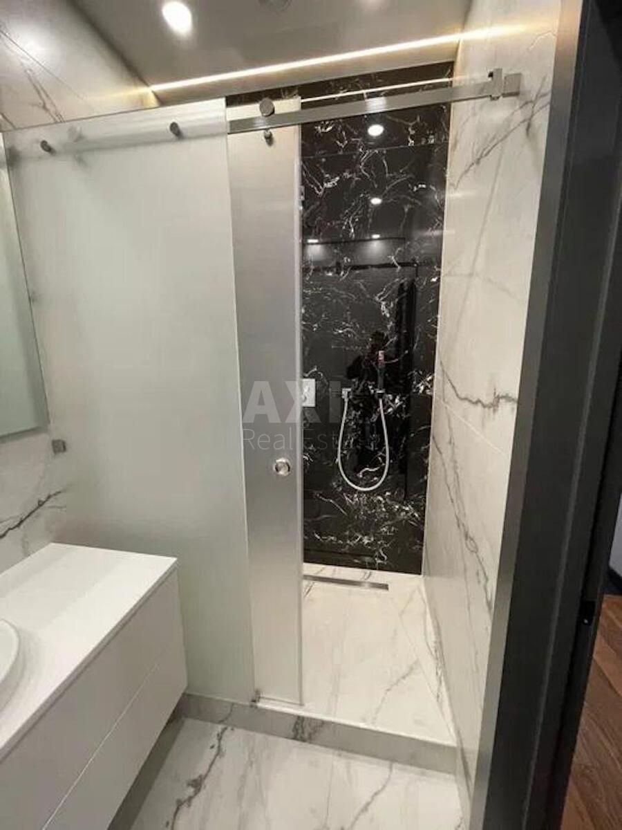 3k apartment vul. Zhyljans'ka 68630545