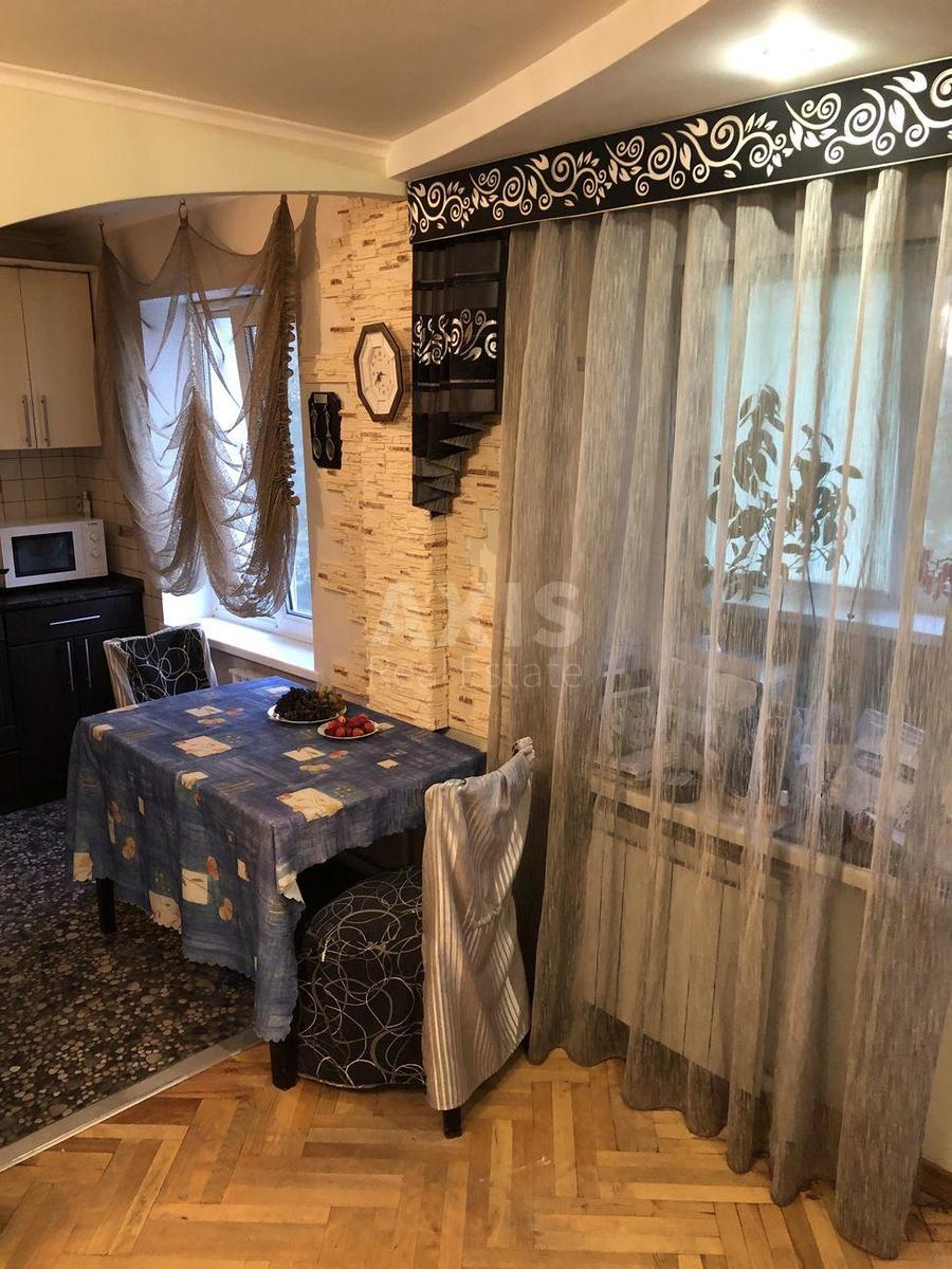 3k apartment pr-t Vidradnyj 120