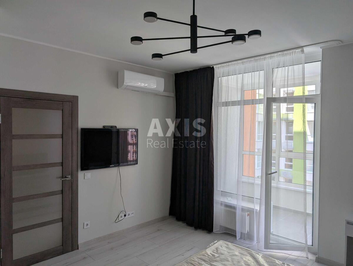 1k apartment pr-t Berestejskij 67559135