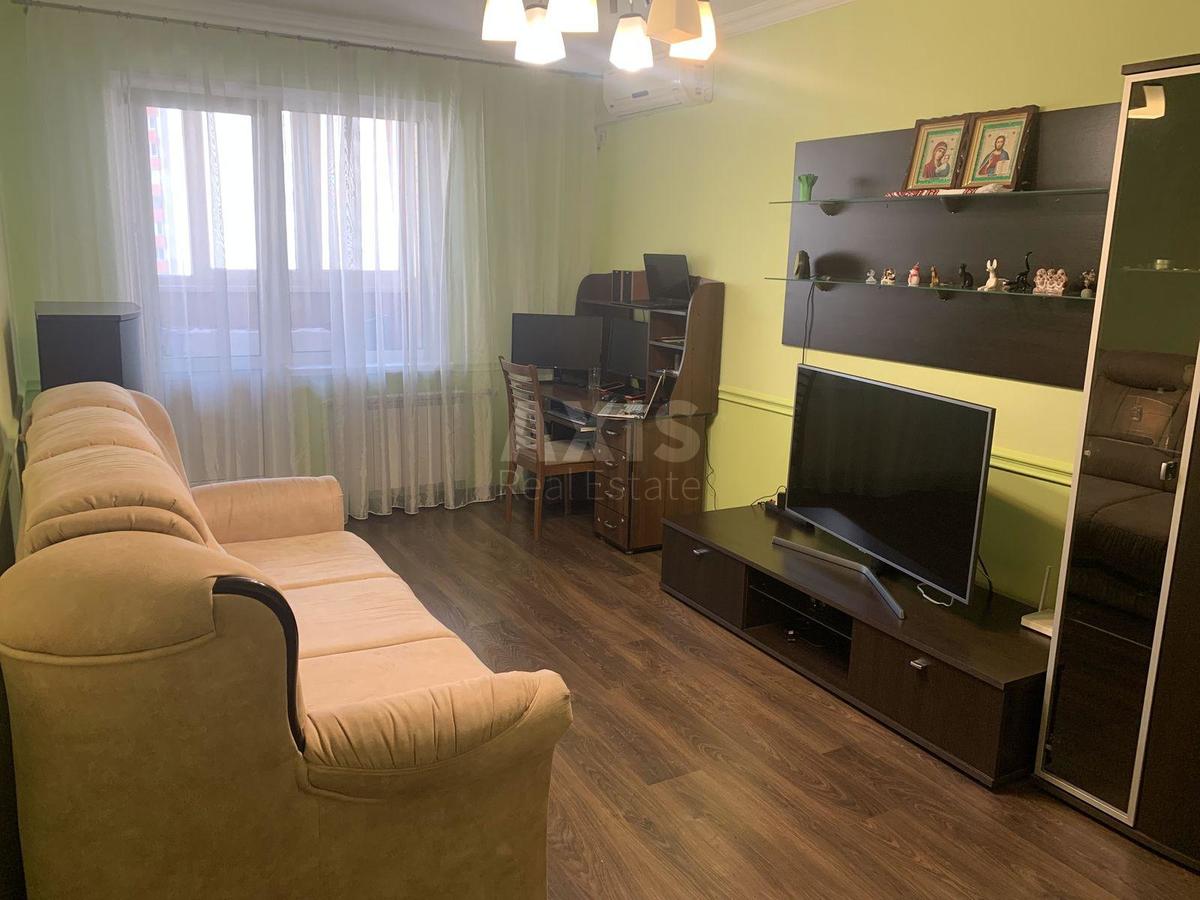 3k apartment vul. Urlivs'ka 153
