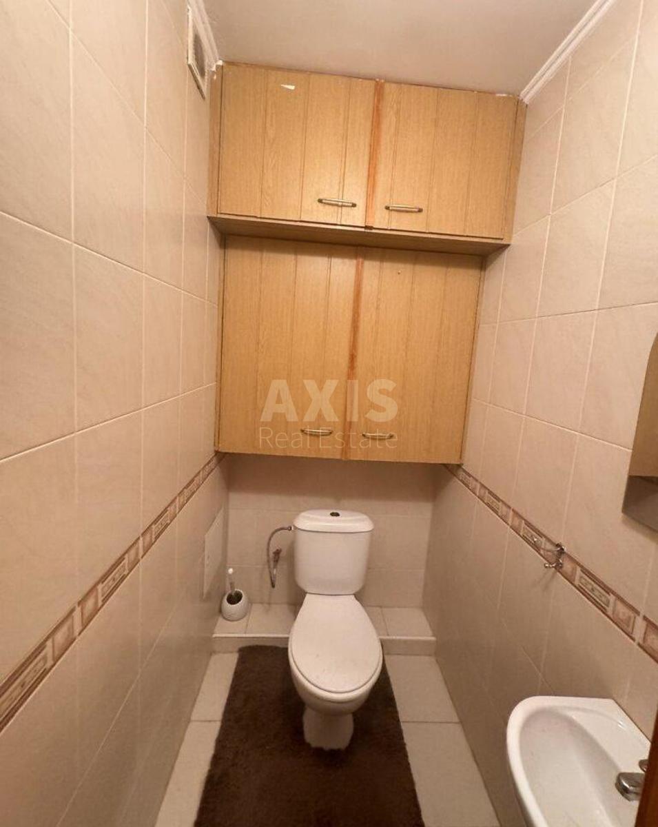 3k apartment vul. Pryluzhna 4/152