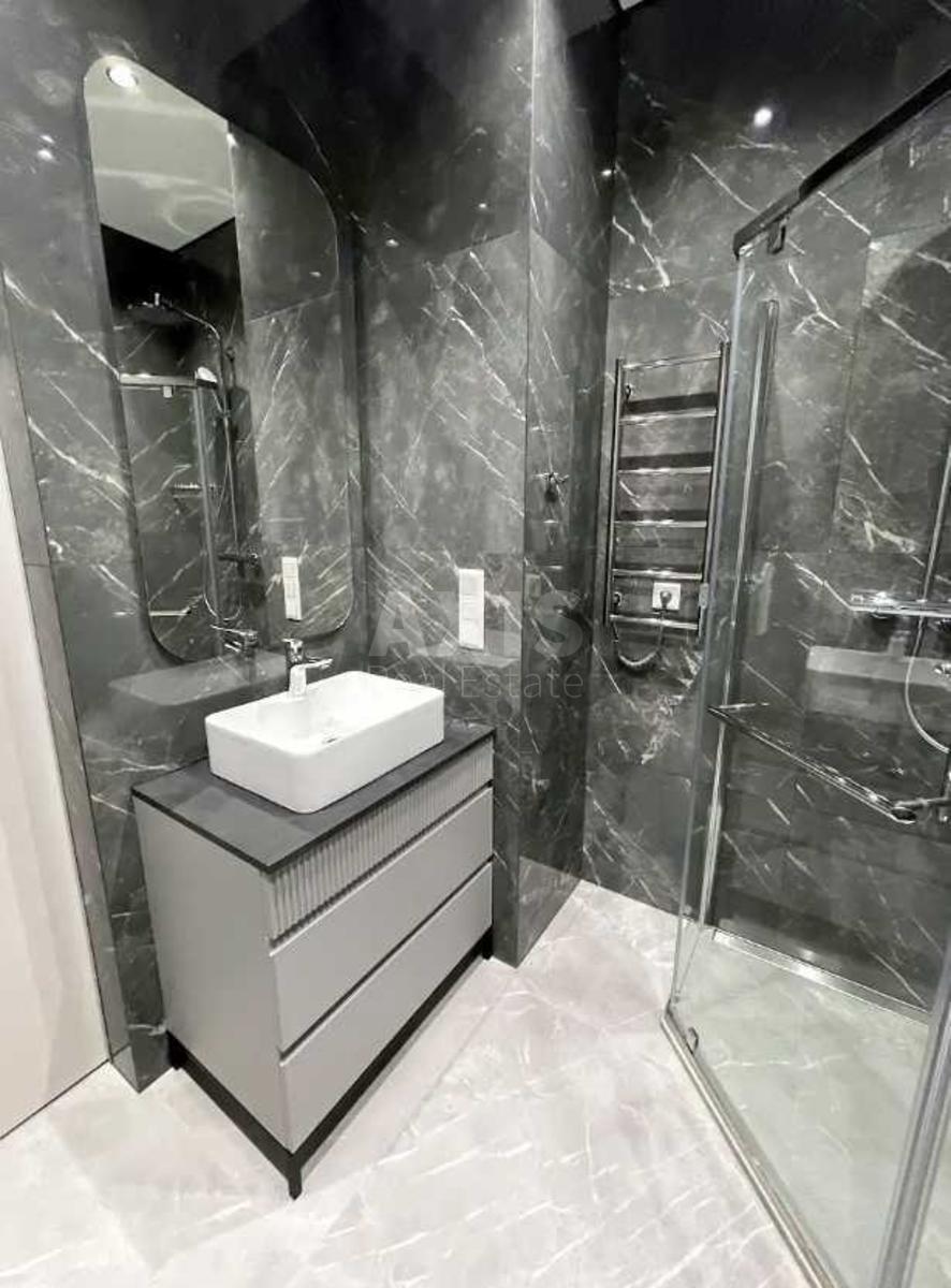 2k apartment vul. Zabolotnogo Akademika 13