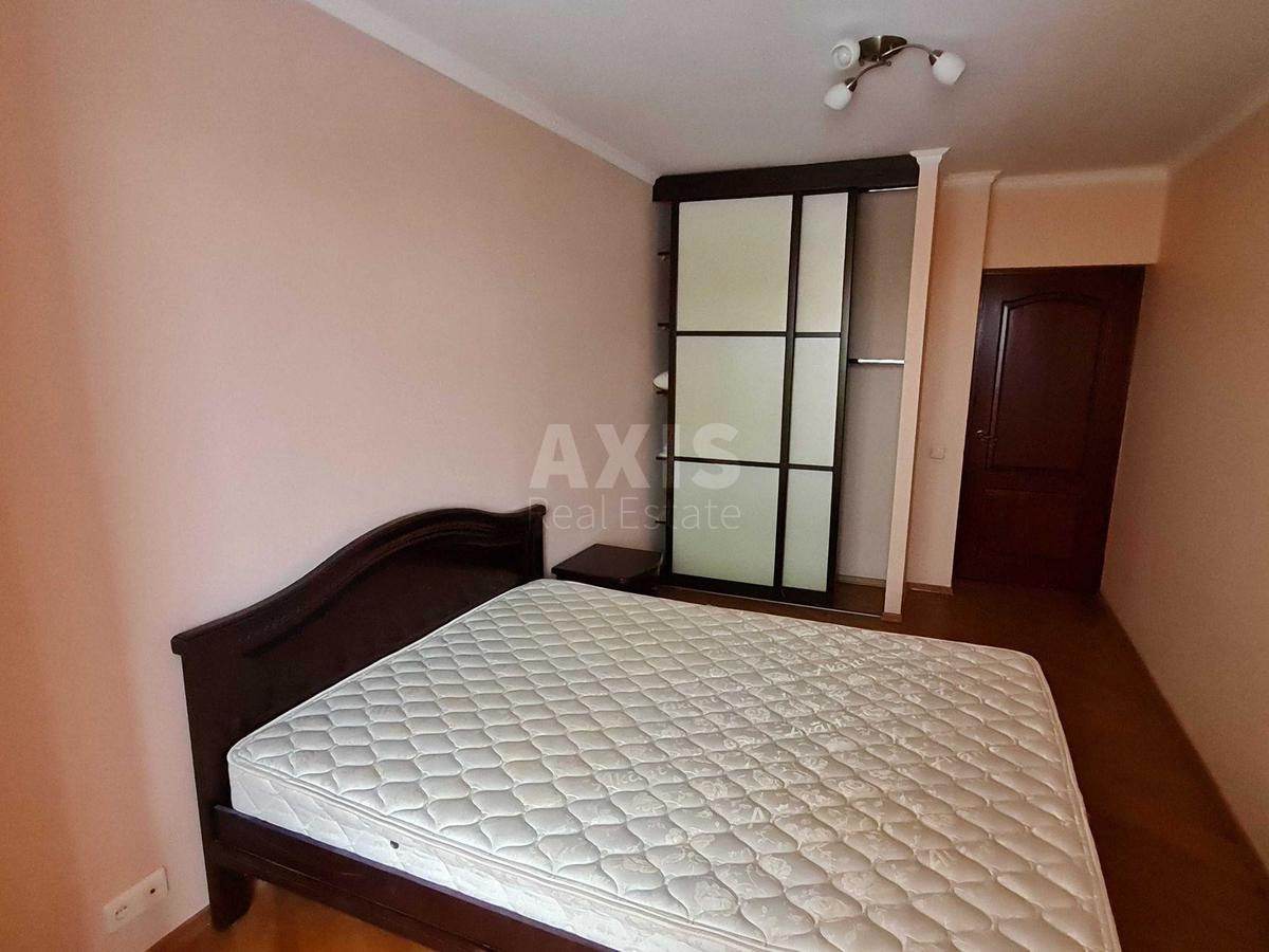 4k apartment vul. Tatars'ka 3/24