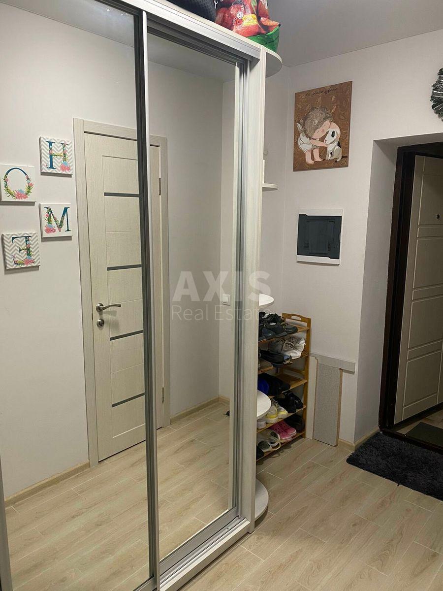 1k apartment vul. Grygorija Guljanyc'kogo 39А4
