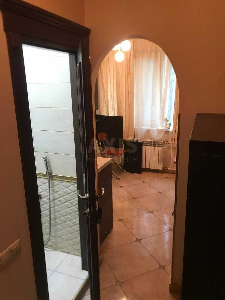 3k apartment vul. Pancha Petra 53