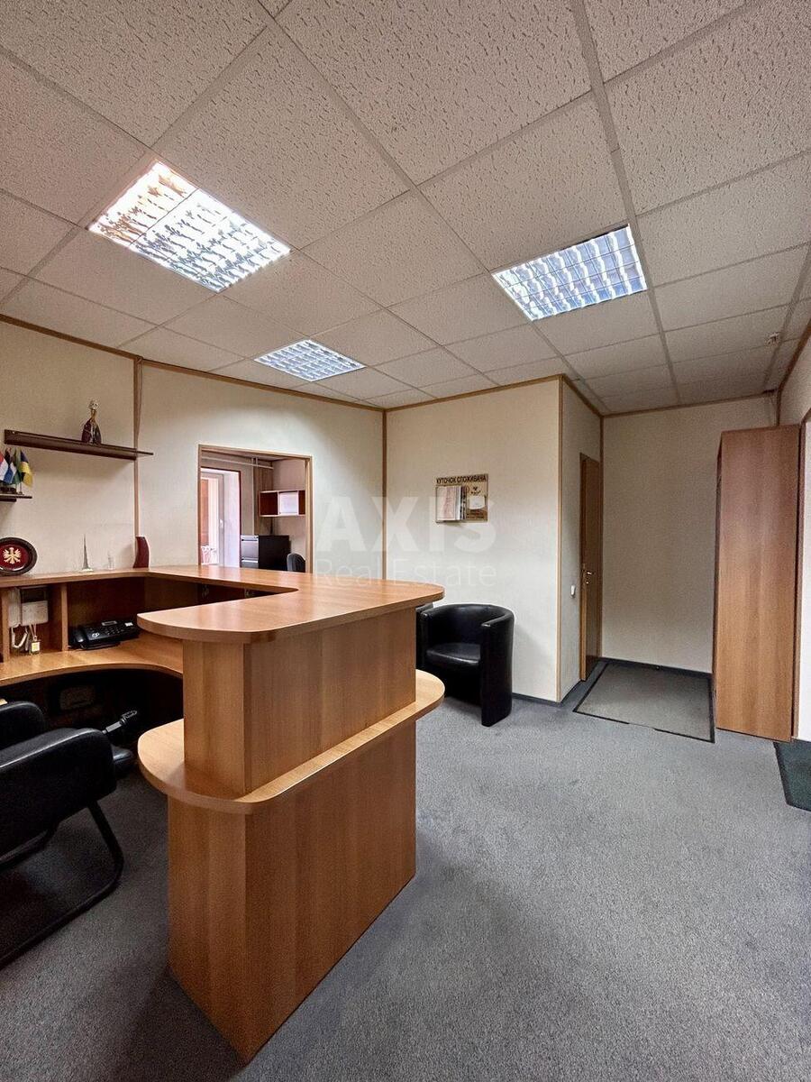 Office vul. Vasylivs'ka 18, 100m2567037