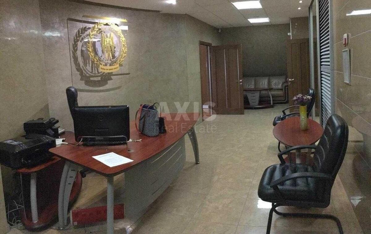 Office prov. Hrestovyj 2, 207m2568146