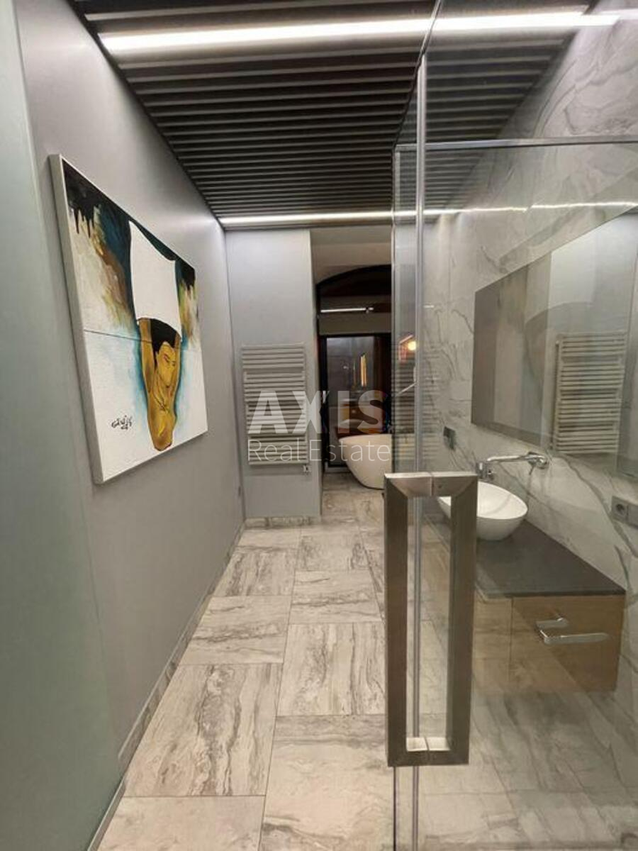 2k apartment vul. Ljuterans'ka 7/1011