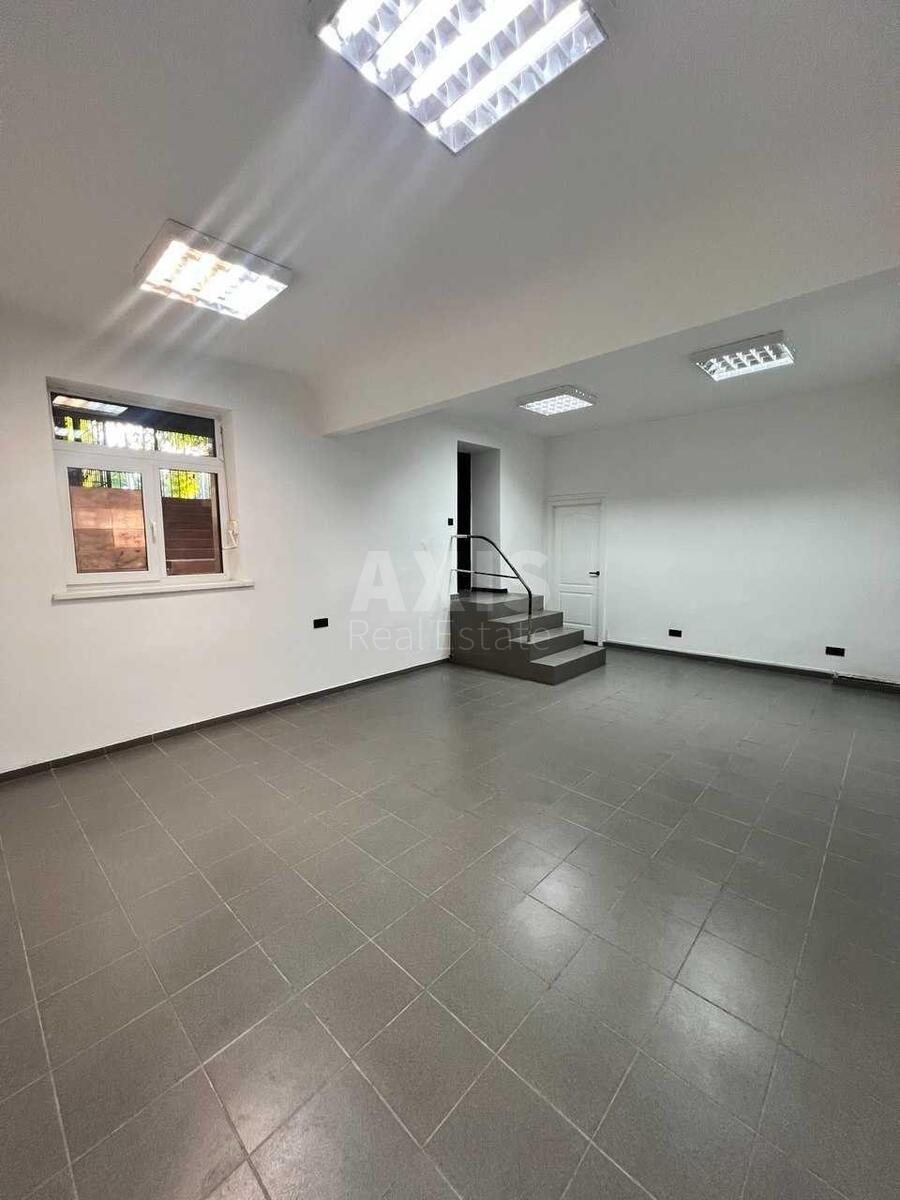 Trade object vul. Kyrylivs'ka 118/2, 110m2581148