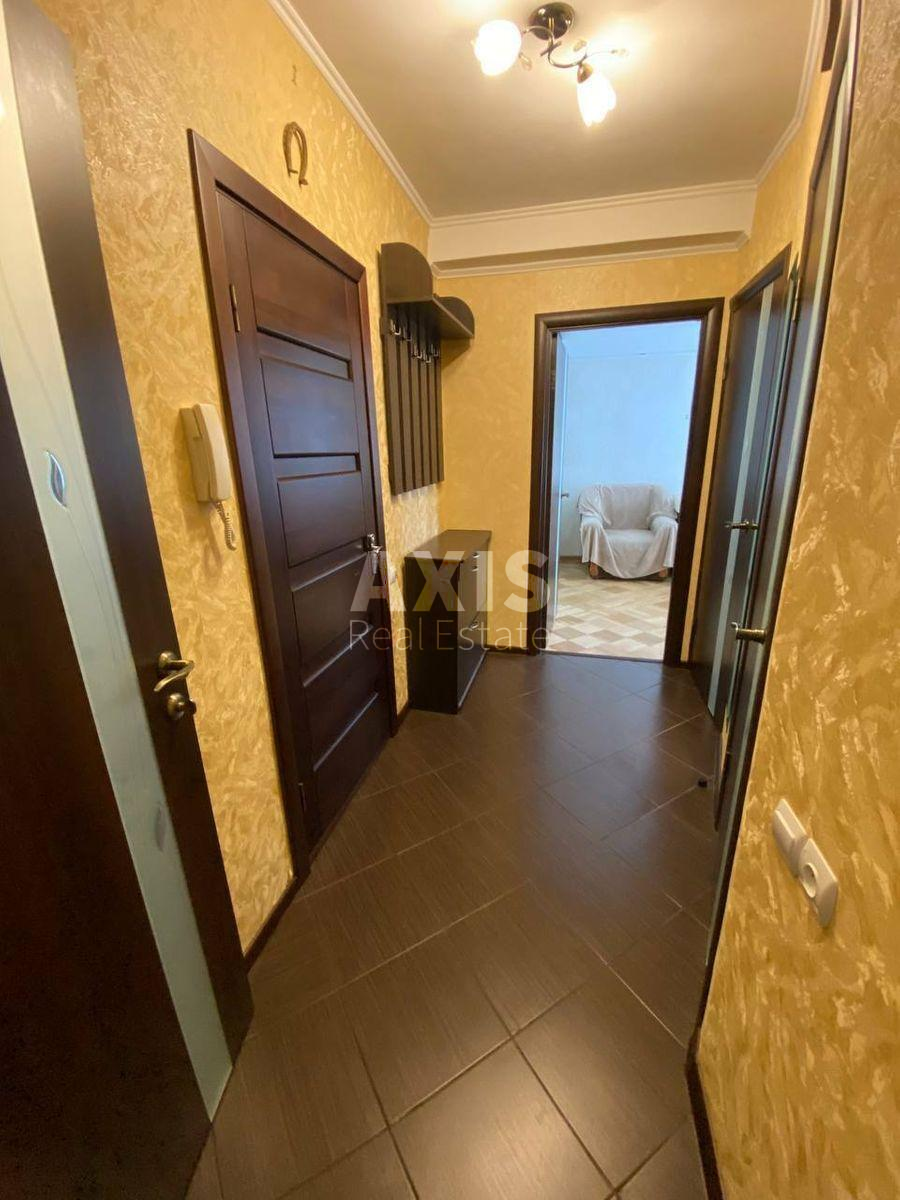 2k apartment vul. Derevljans'ka 20А4