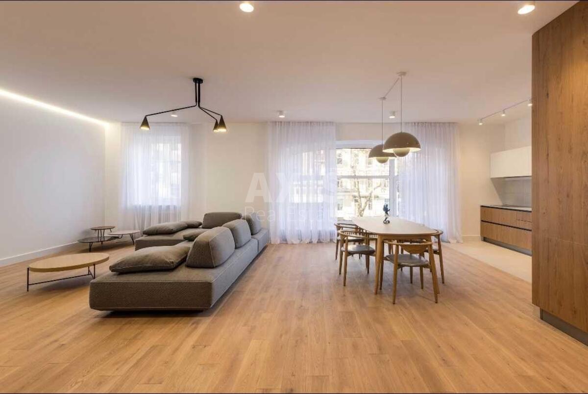 4k apartment vul. Tolstogo L'va 39619354