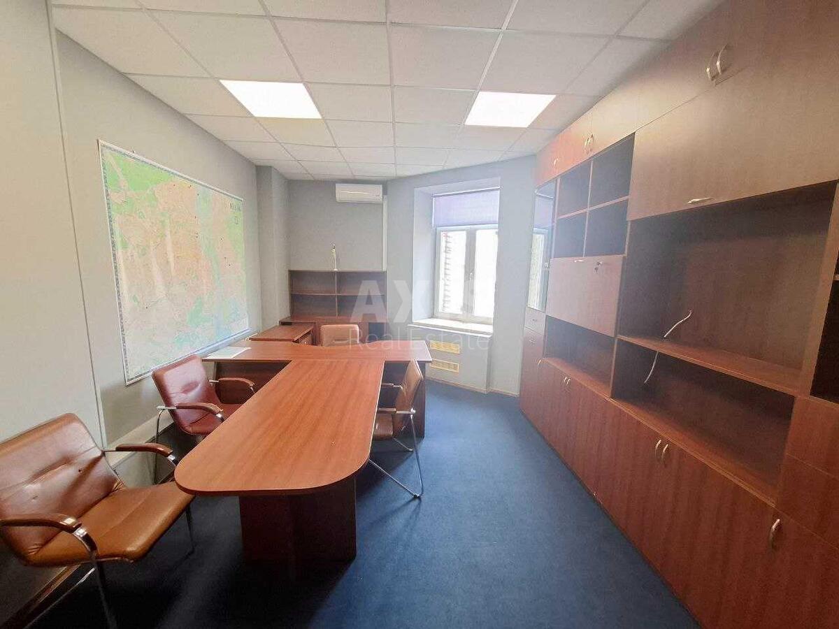 Офіс вул. Костянтинівська 75, 90м2
