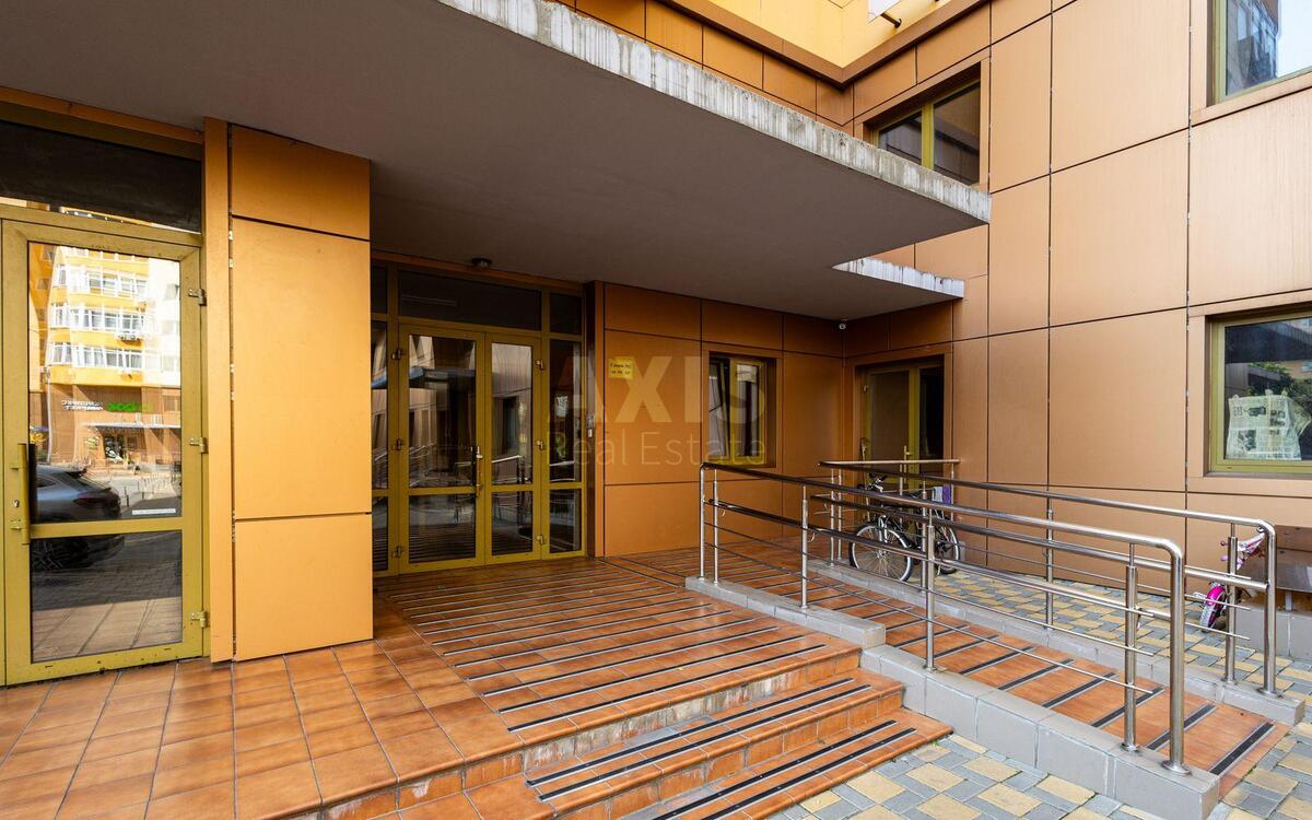 1k apartment vul. Kondratjuka Jurija 35783613