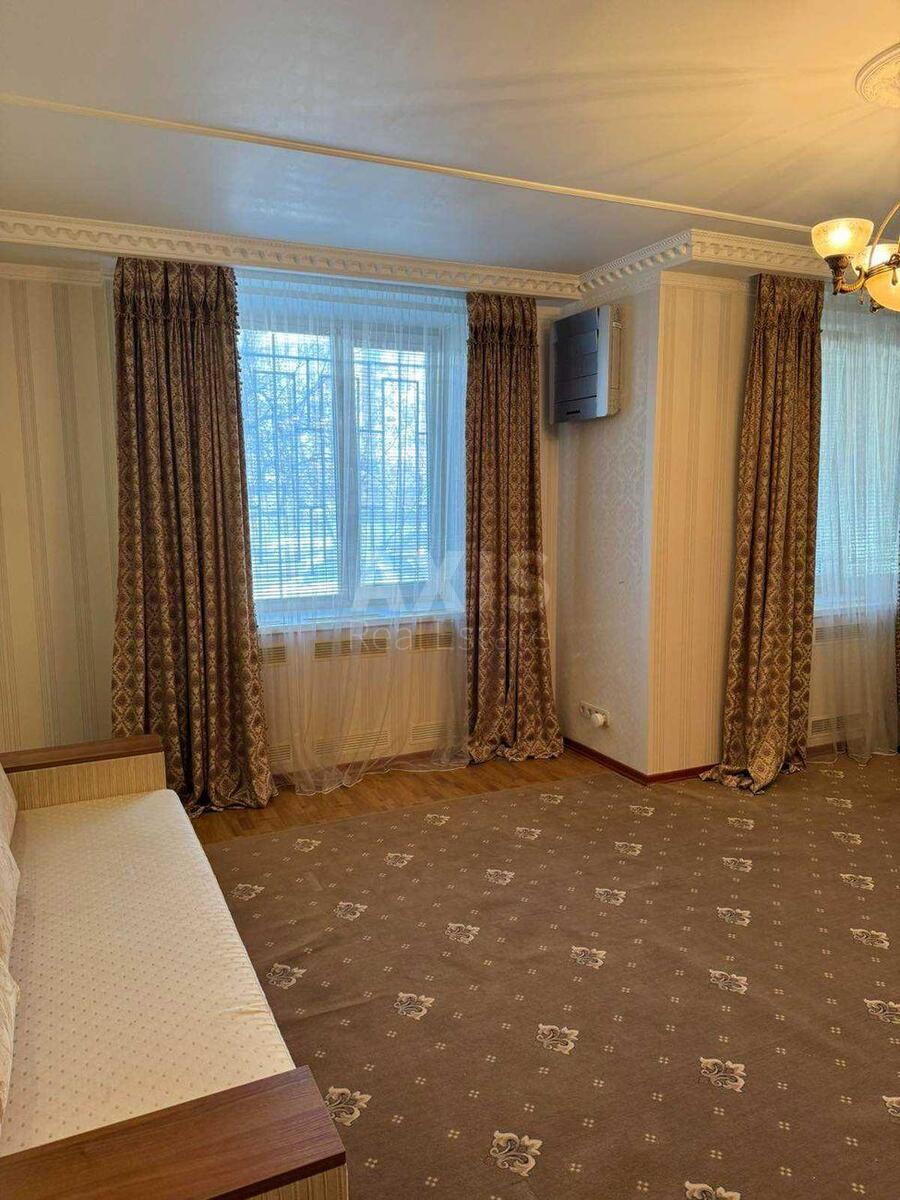1k apartment vul. Ahmatovoi' Anny 7/153