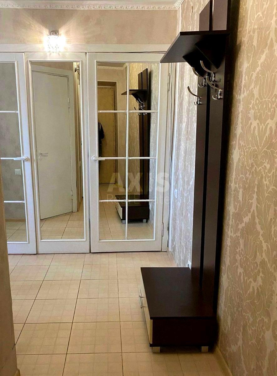 1k apartment nab. Rusanivs'ka 8622672