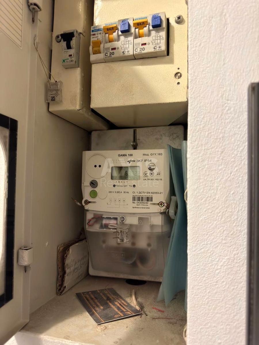 2k apartment vul. Kyrylivs'ka 31Б636523