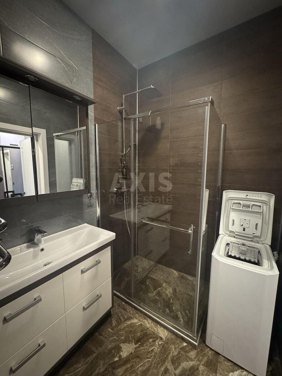 1k apartment vul. Kyrylo-Mefodii'vs'ka 23