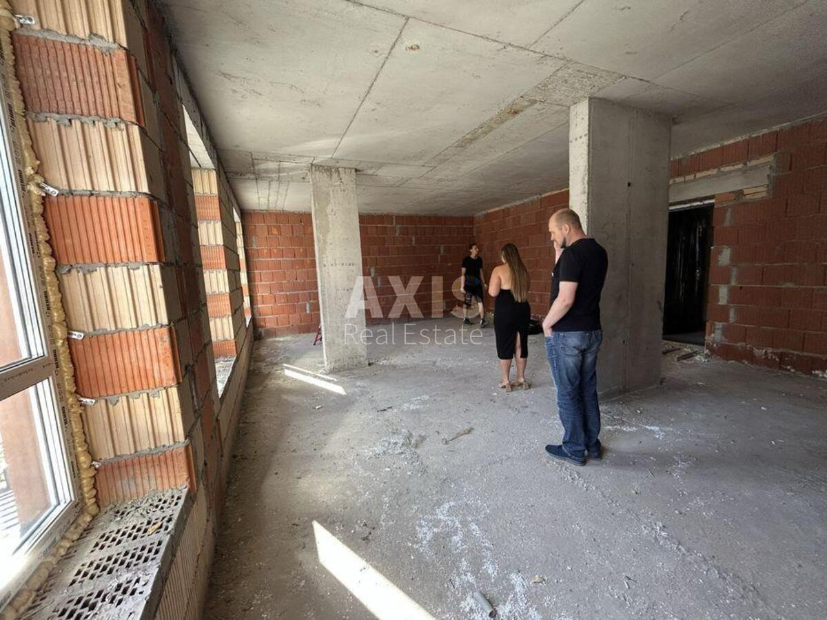 2k apartment vul. Lucenka Dmytra 232