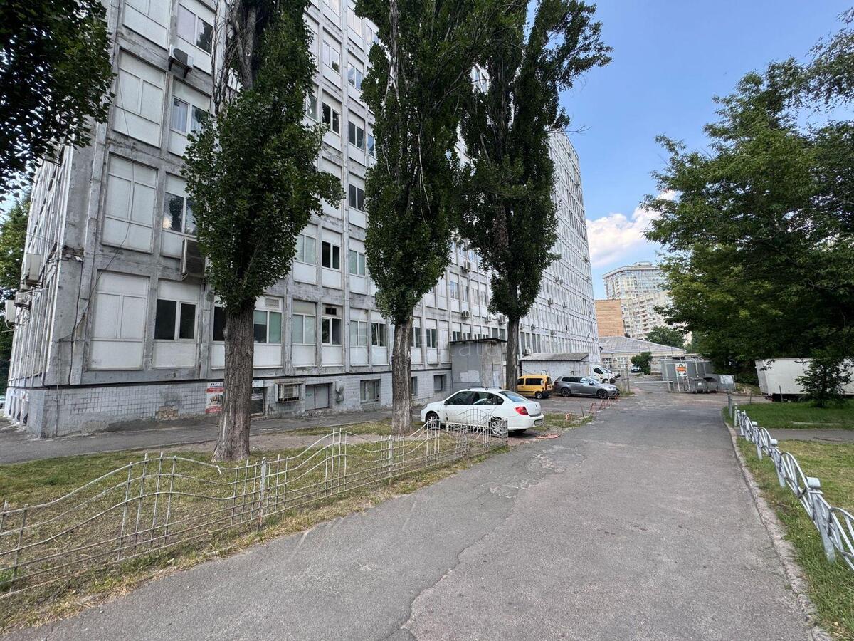 Объект торговли ул. Соломенская 5, 10500м2586484