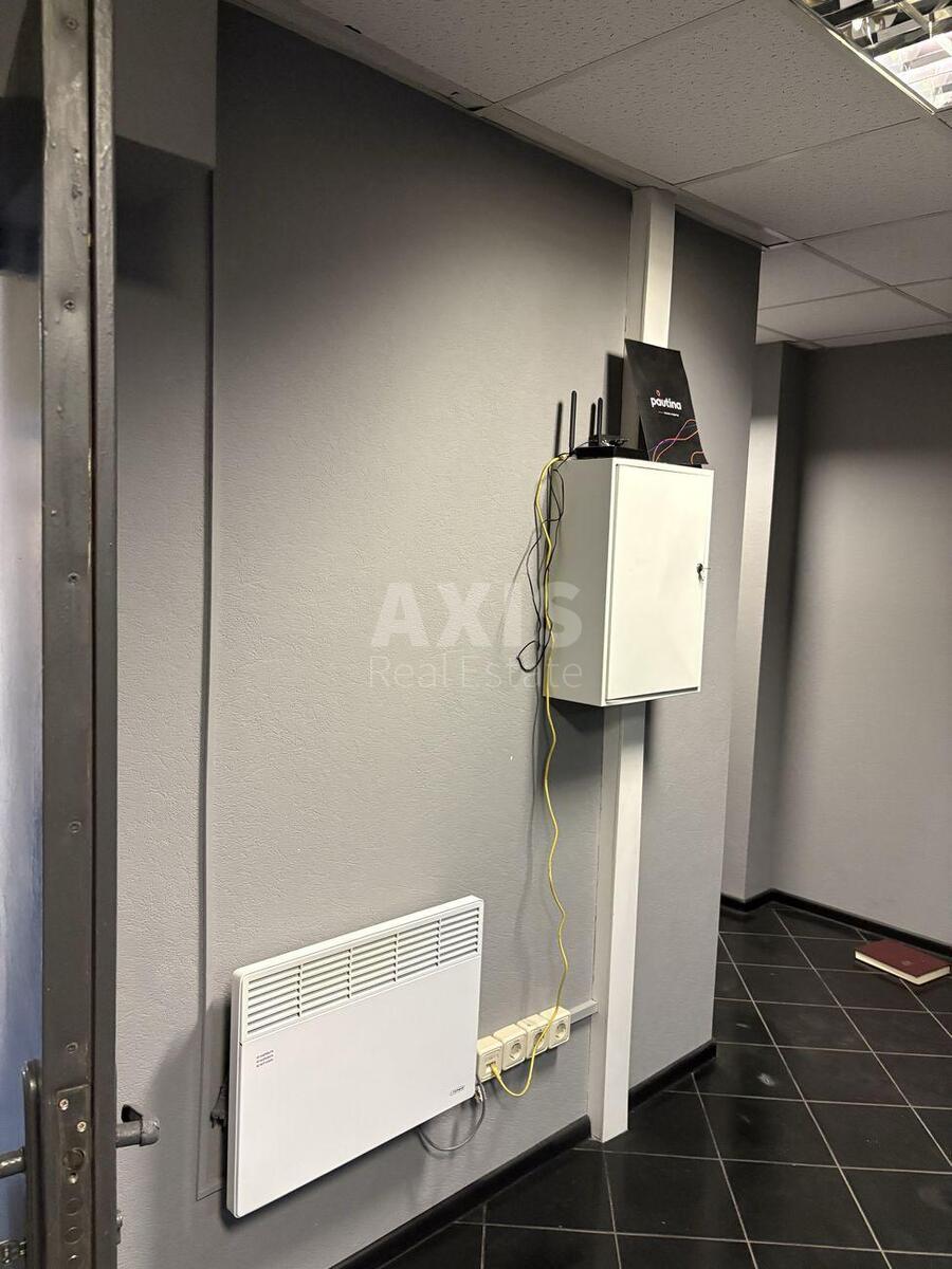 Office vul. Zdolbunivs'ka 3Г, 172m2630354