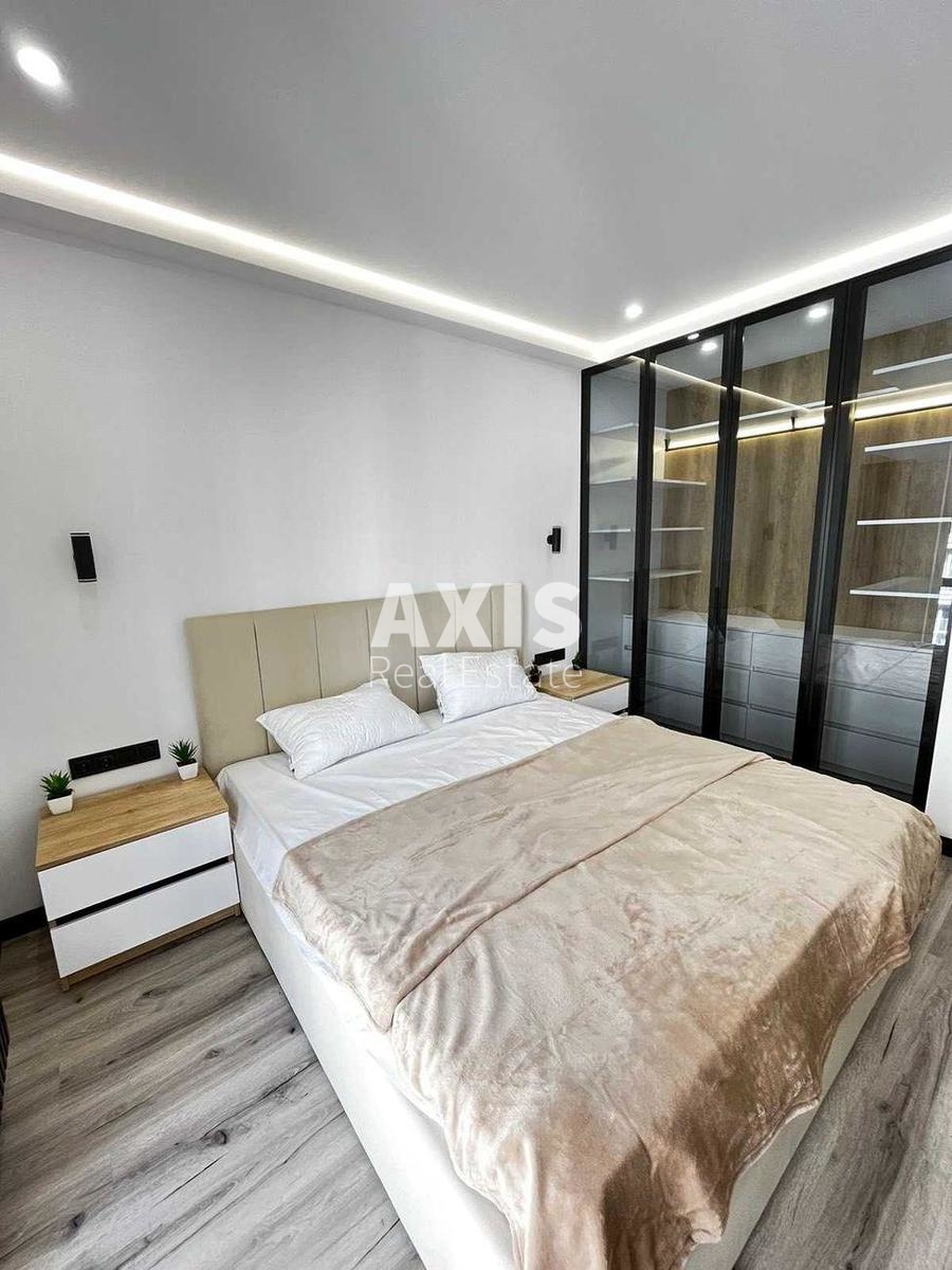 1k apartment vul. Myhajla Maksymovycha 240