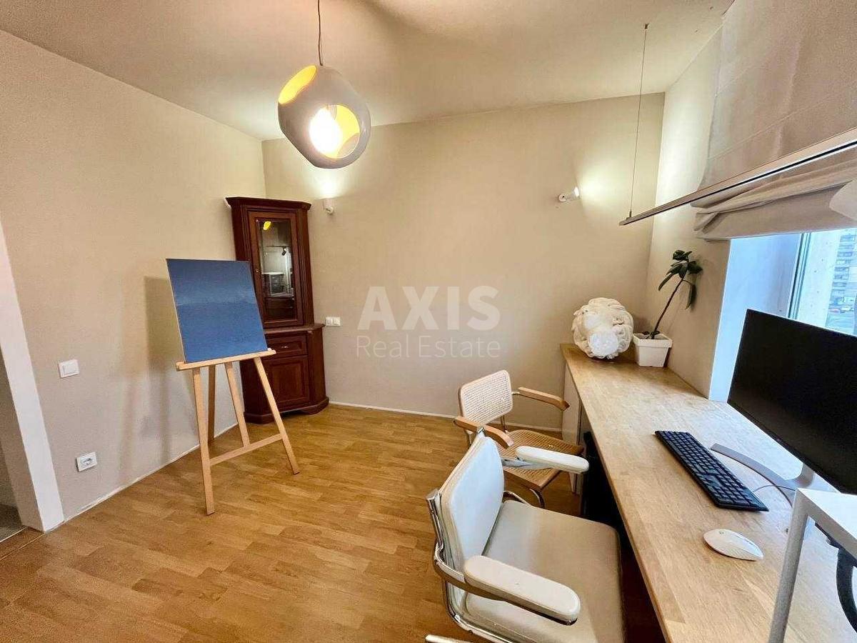 3k apartment vul. Bal'zaka Onore de 55В2