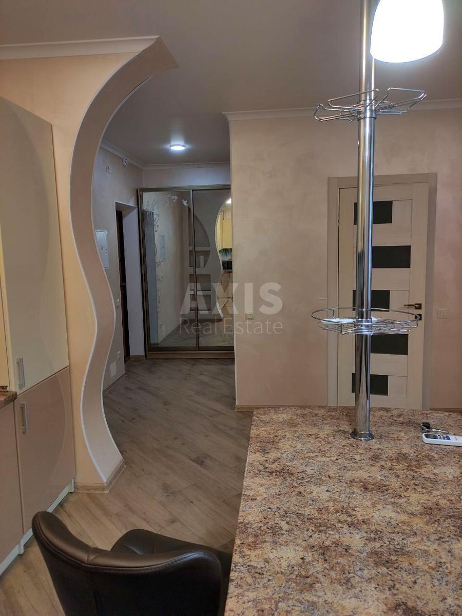 2k apartment vul. Yulia Zdanovska 46/1637845