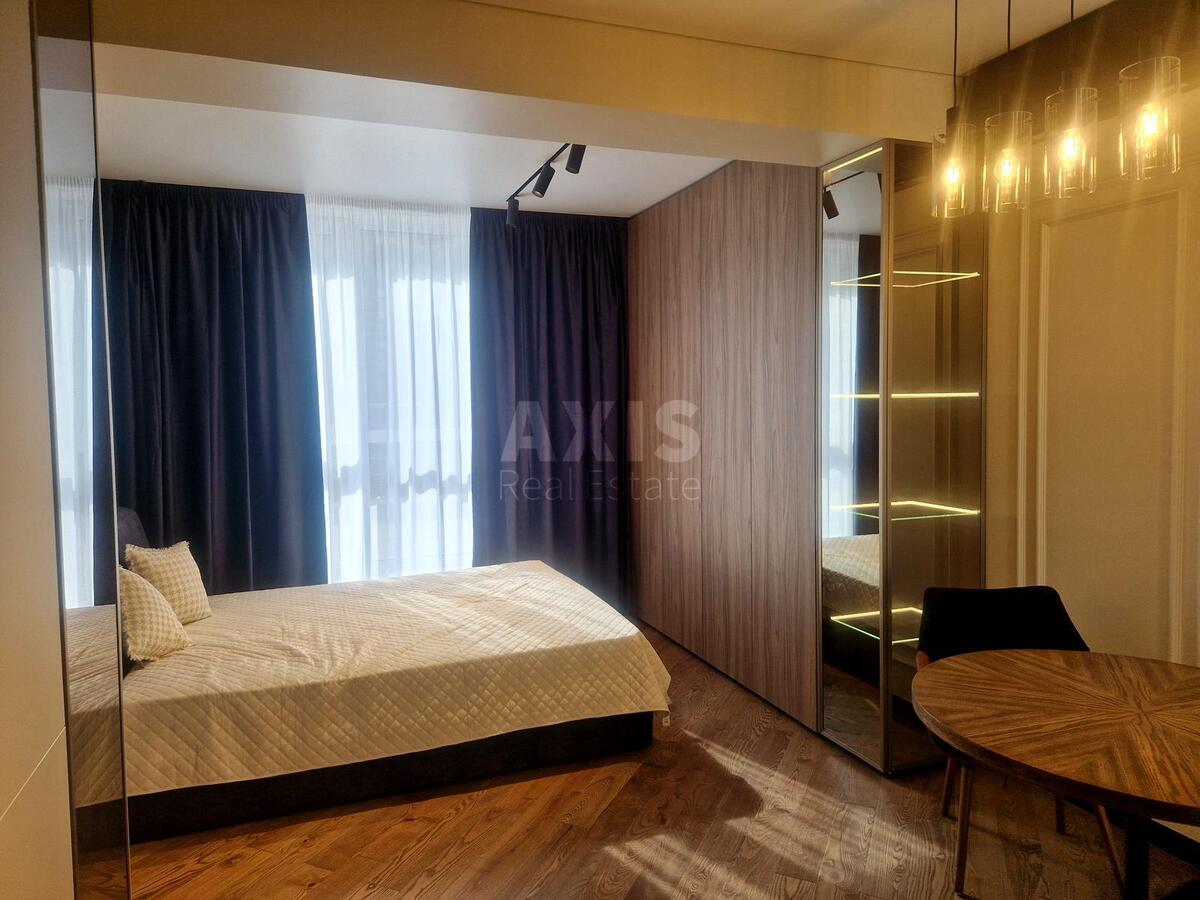 1к квартира ул. Драгомирова Михаила 14А596304