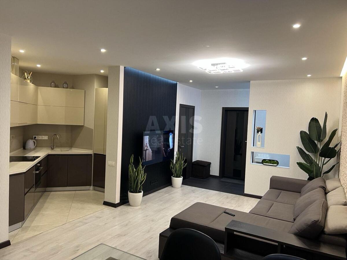 2k apartment vul. Chervonopil's'ka 2Г