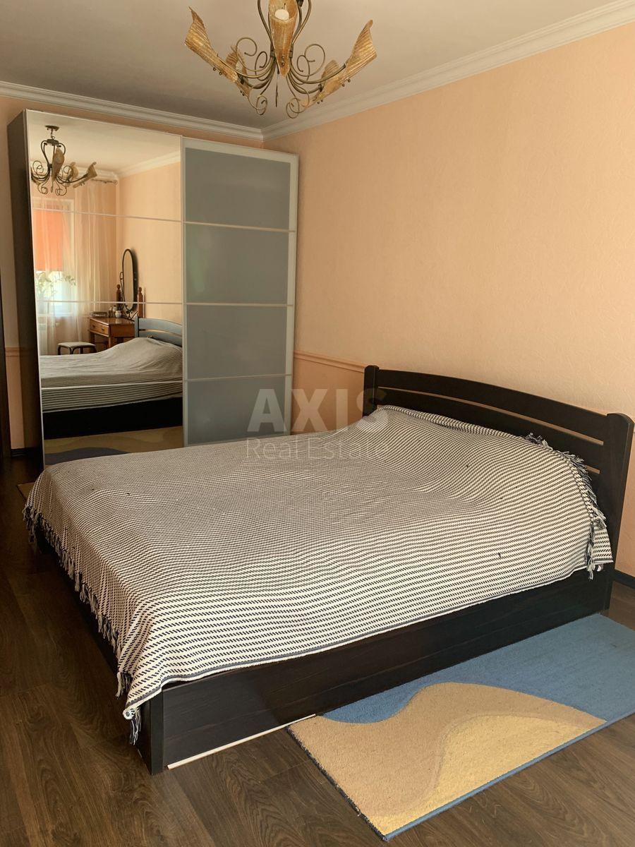 3k apartment vul. Urlivs'ka 154