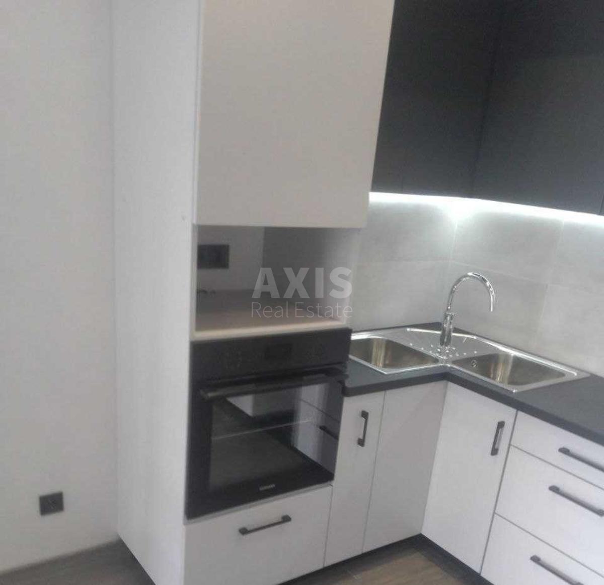 1k apartment vul. Novomostyc'ka 15