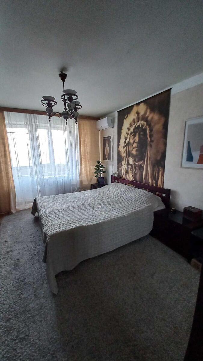3k apartment vul. Symyrenka 14/96