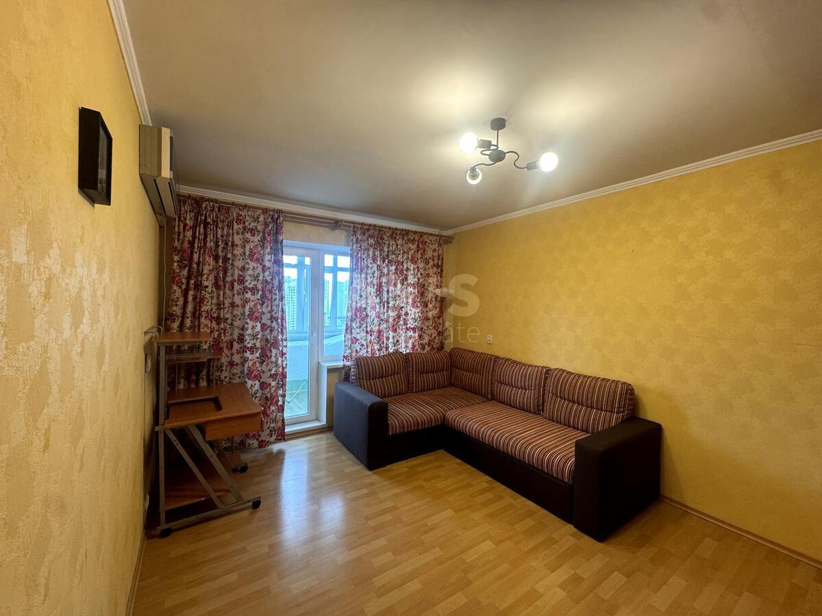 2к квартира ул. Срибнокильская 16615238