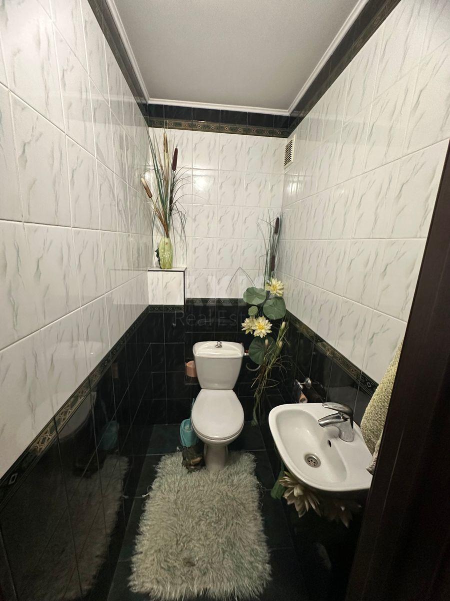 2к квартира бул. Дарницкий 104